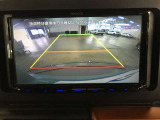 バックガイドモニターで、後方を確認しながら安心して駐車することができます。運転初心者も熟練者も必須の機能ですよ!