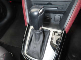 動かしやすい位置にシフトレバーがあります!状態もいいです!