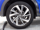 アルミホイールは安心のホンダ純正!車のデザインにもマッチしています。
