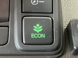 ★ECONスイッチ★ エコドライブを加速しよう!スイッチをONにすると、運転の仕方によるロスを抑え込み燃費をよくするようクルマが頑張ります(*^ー^*)燃費向上にチャレンジ♪