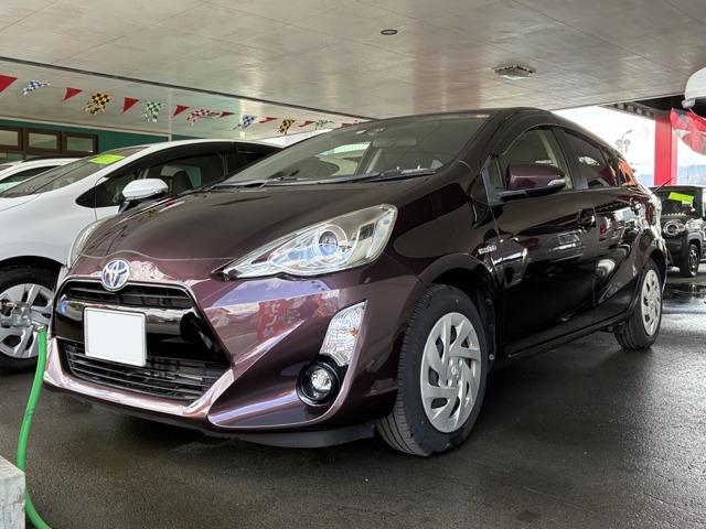 アクア 1.5 G ブラックソフトレザーセレクション 