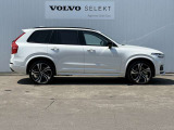 ◆サイド/流麗なプロポーションはVOLVO車の真骨頂。「美しいものと共にありたい」というオーナーの願いを満たします