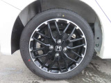 アルミホイール標準装備
