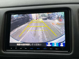 ガイドライン機能付きのリアカメラが装備されておりますので、後退時にとても便利です。