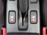 運転席・助手席シートヒーター付です。寒い日のお出かけも楽しくなります。