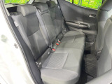 後部座席も気になるようなキズ・汚れやへたり等、大きなダメージはなく、良好な状態です。