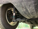 お車を安心してお乗りいただく為には、足回りの定期点検が欠かせません。サービスサポート(有償保証)では無料点検もご提供しており、安心のカーライフをお過ごしいただけるサポート体制が整っています。