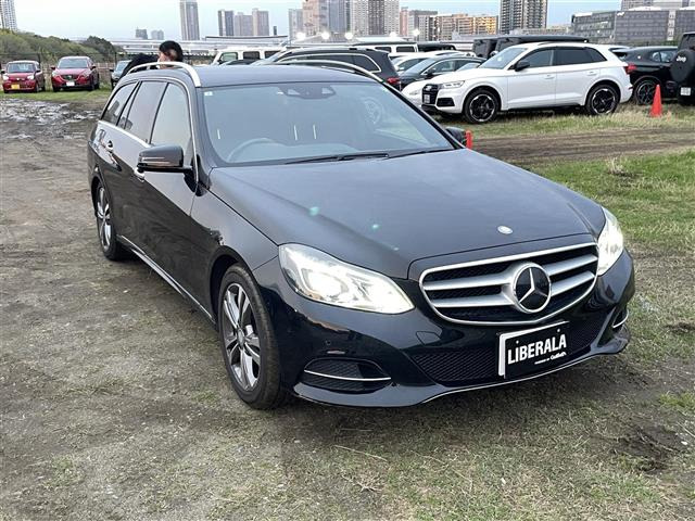 Eクラスワゴン E300 アバンギャルド 本革シート 修復歴無し