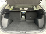 リアシートを格納すると奥行きが広がり、大きめの荷物にも対応出来そうです。