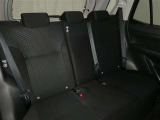 後席シートも広々としたスペースを確保しています。大人でもゆったりと座って頂けますので、大人数でのお出かけもラクラクです♪ドライブに行くのが楽しみですね♪