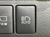 【オートマチックハイビーム】夜間の安全走行に役立つ便利な機能!先行車や対向車を検知し、ハイビームとロービームを自動で切り替えてくれます♪
