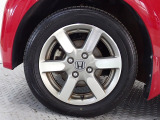 アルミホイールはホンダ純正なので安心!しかも車のデザインにもマッチしています。