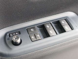 運転席窓操作部です。