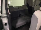 1列目から3列目まで広々大空間です。3列目シートは荷物が多い時や不要な時はアレンジして荷室として使用することが可能で便利に使えます。