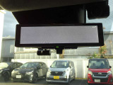 スマートルームミラーで後ろの景色もモニター表示♪車内が荷物でいっぱいでも見られますので便利ですね