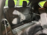 3列目シートはもちろん状態良好☆大人でもゆったりと座って頂けますので、大人数でのお出かけもラクラクです♪ご家族で、気の知れた仲間で、ドライブに行くのが楽しみですね♪