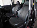シートにダメージや劣化は少なく、良好なコンディションが保たれております♪