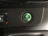 ★ECONスイッチ★ エコドライブを加速しよう!スイッチをONにすると、運転の仕方によるロスを抑え込み燃費をよくするようクルマが頑張ります(*^ー^*)燃費向上にチャレンジ♪