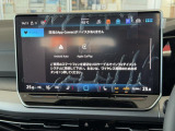 Apple CarPlayやAndroid Autoにも対応。使い慣れたGoogleマップを表示して使うこともできます。