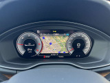 ドイツ車には特徴があり、メーターのメモリに一部色がついています。これはドイツでは推奨速度という考えがあるためです。安全で快適に走る際に適している速度を指しています。