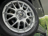 【14インチアルミホイール】外観にマッチしたアルミホイールを装着しております。各種アルミホイールや、スタッドレスタイヤも取扱いしております。是非ご相談ください♪