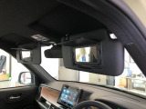 【車内ミラー】日常で使える、嬉しい車内ミラーがついてます!