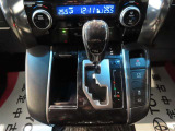 操作しやすいシフトレバーとなっております♪