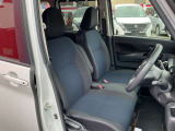 しっかり座れるフロントシート!