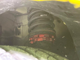 【車高調】車高が低くなり、スタイリッシュな見た目となっております。車両の重心が下がる事で、走行時の安定性も向上します♪