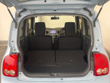 普段のお買い物や通勤、送迎等に十分な荷室スペースを確保しております。セカンドシートを倒すと、大きな荷物の積載も可能です♪