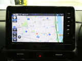 操作性の良い日産純正メモリーナビ。
