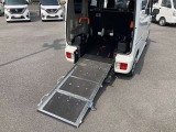 スローパー付きのエブリィワゴンが入庫しました。ぜひ現車を見に来てください。