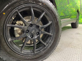 【アルミホイール】外観にマッチしたアルミホイールを装着しております。各種アルミホイールや、スタッドレスタイヤも取扱いしております。是非ご相談ください♪