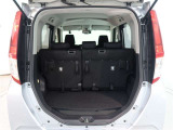 ラゲージスペースもしっかり確保。お買い物のお荷物もバッチリ積み込むことが出来て便利です!