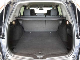 5人乗車時でも十分なスペースのトランクルームです。