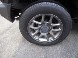 タイヤサイズ175/80R16インチです。