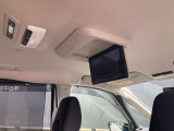 後席モニター装備。