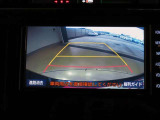 バックガイドモニターで、後方を確認しながら安心して駐車することができます。運転初心者も熟練者も必須の機能ですよ!