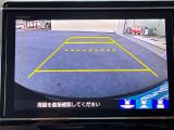 車庫入れ時に安心のバックカメラがついています。