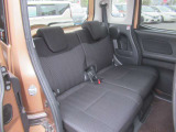 後部座席も乗り心地良好◎掲載後すぐに販売が決まってしまう場合もございますのでご来店前にお電話でご予約を頂ければ幸いです。