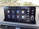 Android AutoとApple CarPlayに対応!お気に入りの、AndroidやiPhoneのアプリを車内ディスプレイに表示し、ハンズフリーでオーディオやナビなどをご利用いただけます。