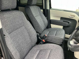 ゆったり座れる運転席シート、状態も良好です!!!