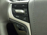 ステアリングスイッチ装備!運転しながら手元でオーディオの操作などができます。