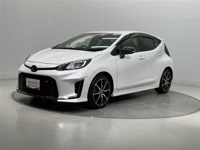 アクア 1.5 GRスポーツ