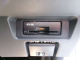 ビルトインタイプのETC2.0装備です!高速道路もストレスなくスムースに走行できますよ。