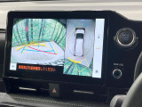【パノラミックビューモニター】専用のカメラにより、上から見下ろしたような視点で360度クルマの周囲を確認することができます☆死角部分も確認しやすく、狭い場所での切り返しや駐車もスムーズに行えます。