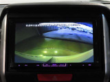 バックモニター付きです。