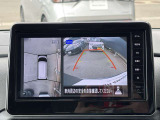 車を空から見たような映像が映る、アラウンドビューモニターで車両周辺の安全確認も一目でできます!小さなお子様や障害物も確認できるので、運転のし易さだけではなく事故防止にも役立ちます♪