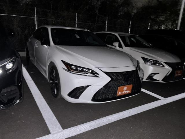 ES 300h Fスポーツ 禁煙車 1オーナー ムーンルーフ