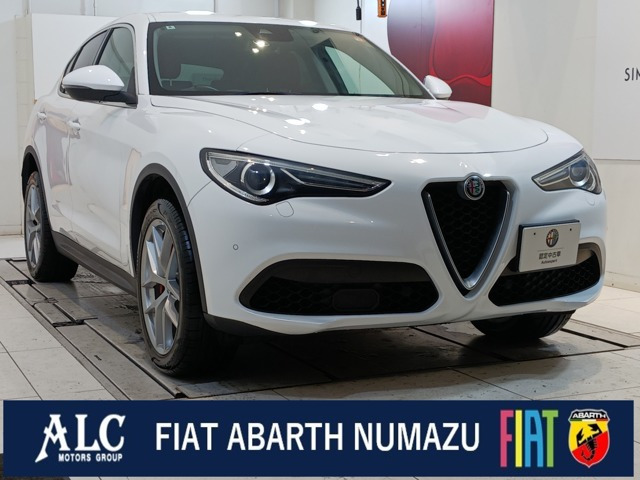 ステルヴィオ ファースト エディション 4WD 